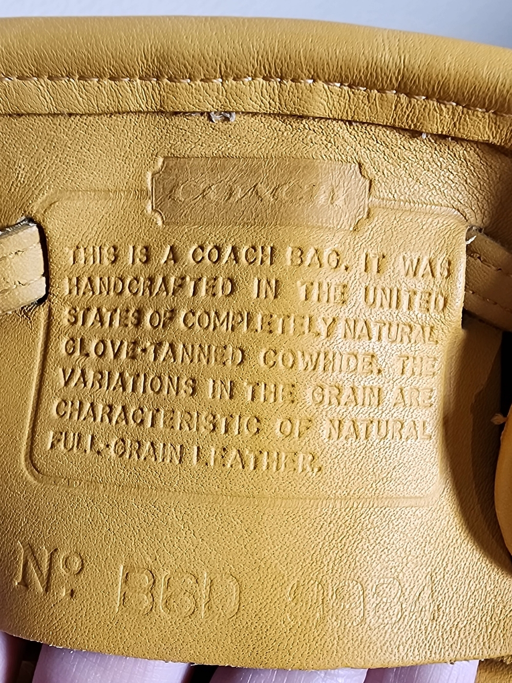 Vintage Coach Yellow Bixby Sling #9984 - Picture 4 of 13
